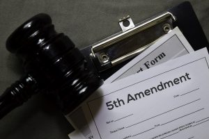 Read more about the article Fifth Amendment Right to Remain Silent—What to Do When Pulled Over by Police